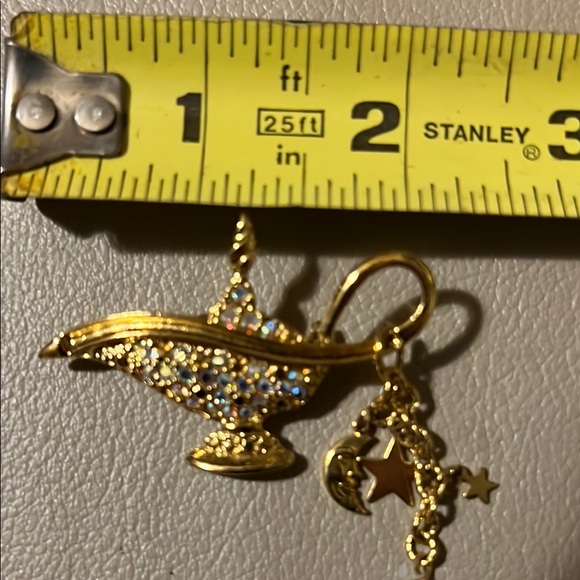 Gold Magic Lamp Brooch with Crystal Accents Vintage - Picture 3 of 4